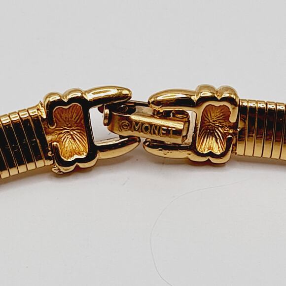 MONET Vintage Gold Omega Chain Necklace Faux Pearl Pendant 19” Signed - Picture 10 of 12